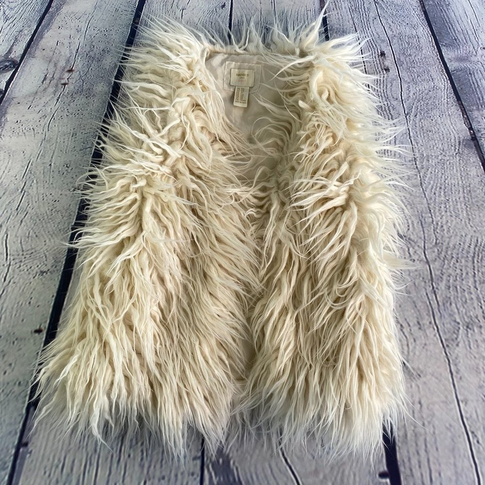 Forever 21 Girls Faux Fur Shag Vest in Ivory - Picture 2 of 6